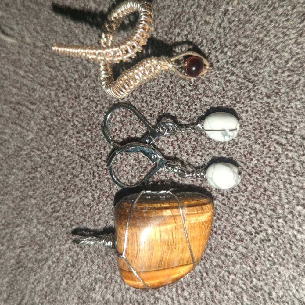 Crystal jewelry